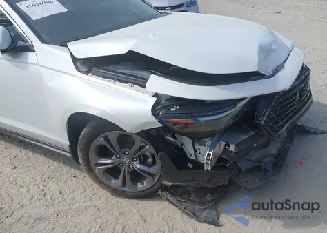 2023 Honda Accord Ex z USA, uszkodzony, nr VIN 1HGCY1F3XPA031940